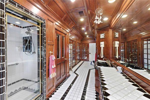 Interior, Recessed Lighting, Wooden Ceilings, Wooden Walls