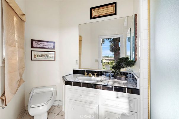 Bathroom, Interior, Tile Countertops