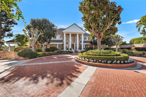Backyard, Exterior, Facade, Georgian