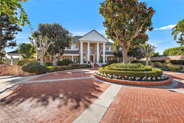 Backyard, Exterior, Facade, Georgian