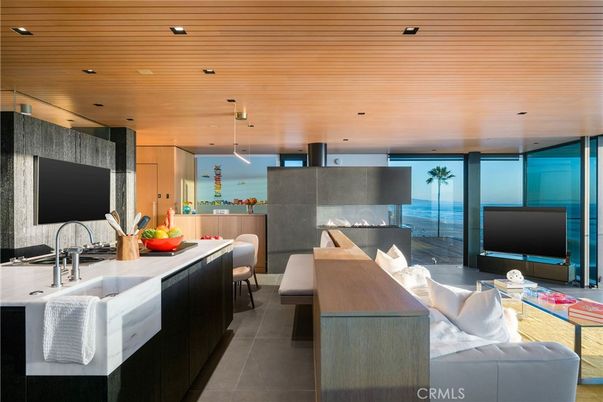 Interior, Kitchen, Living room, Pendant Lights, Recessed Lighting, Water, Wooden Ceilings