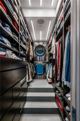 Interior, Recessed Lighting, Walk-in Closets