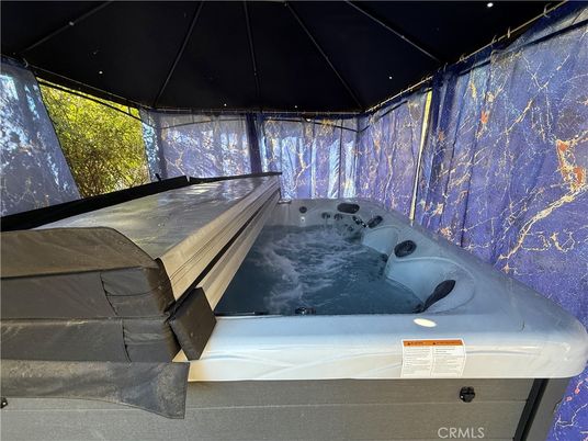 Exterior, Hot Tub, Interior