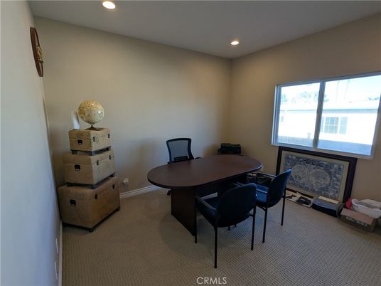Dining room, Interior, Recessed Lighting