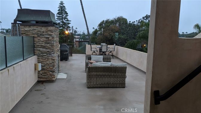 Exterior, Fireplace