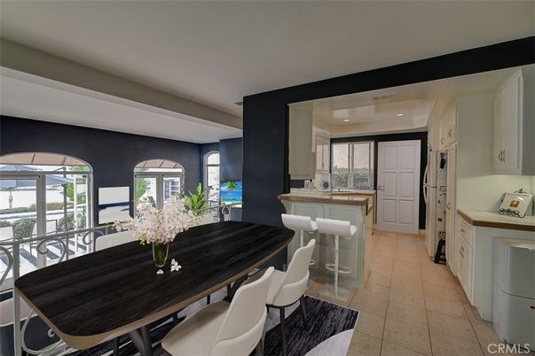 Dining room, Interior, Kitchen, Recessed Lighting