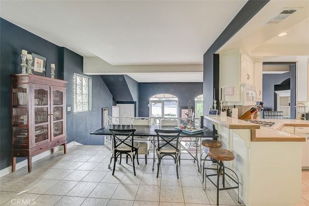 Dining room, Interior, Kitchen, Recessed Lighting