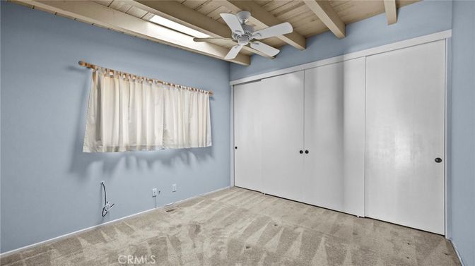 Empty room, Interior, Wooden Beams, Wooden Ceilings