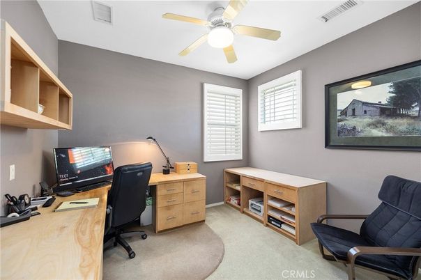 Home Office, Interior