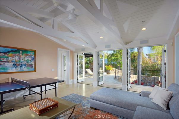 Game Room, Interior, Recessed Lighting