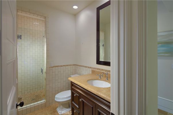 Bathroom, Interior, Recessed Lighting