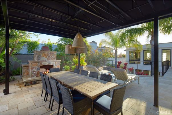 Exterior, Fireplace