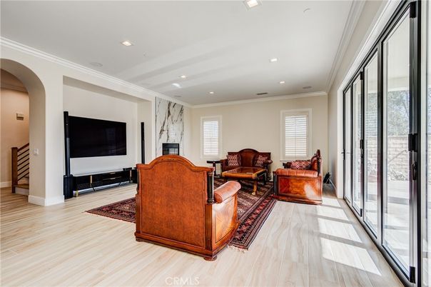 Interior, Living room, Recessed Lighting, Wood Texture Flooring