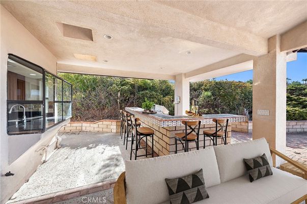 Exterior, Recessed Lighting