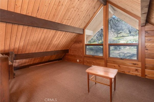 Empty room, Interior, Wooden Beams, Wooden Ceilings, Wooden Walls