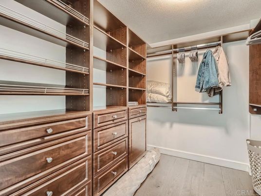 Interior, Walk-in Closets, Wood Texture Flooring
