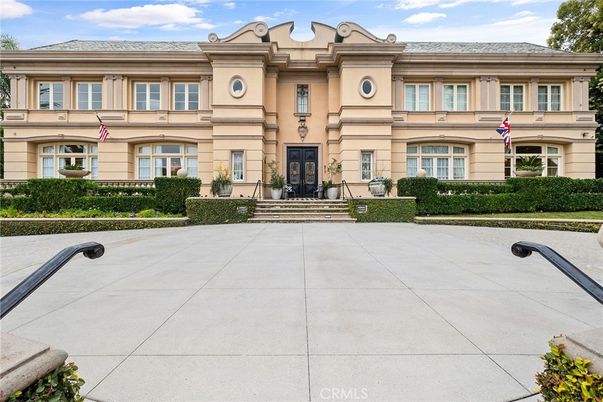Exterior, Facade, French Provincial