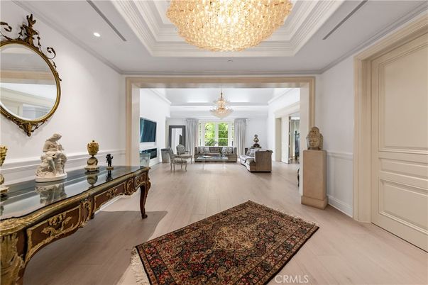 Chandelier, Interior, Recessed Lighting, Wood Texture Flooring