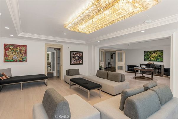Chandelier, Dining room, Interior, Living room, Recessed Lighting, Wood Texture Flooring