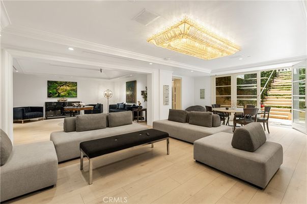 Chandelier, Dining room, Interior, Living room, Recessed Lighting, Wood Texture Flooring