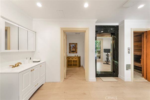 Bathroom, Interior, Marble Walls, Recessed Lighting, Sauna Room