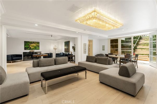 Chandelier, Dining room, Interior, Living room, Recessed Lighting, Wood Texture Flooring