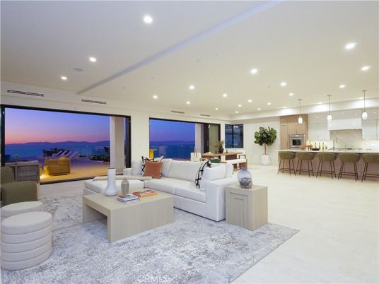 Interior, Kitchen, Living room, Marble Walls, Pendant Lights, Recessed Lighting, Water