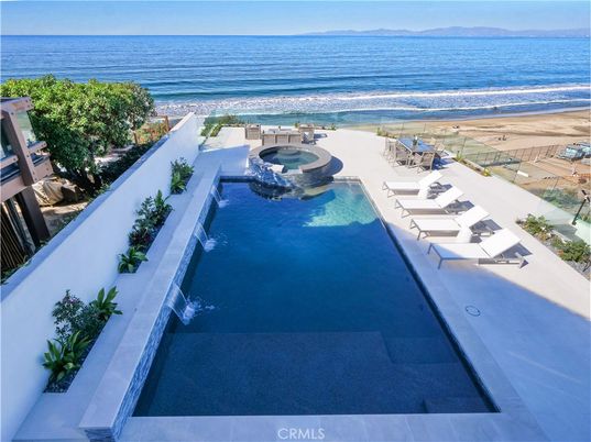 Exterior, Pool, Water