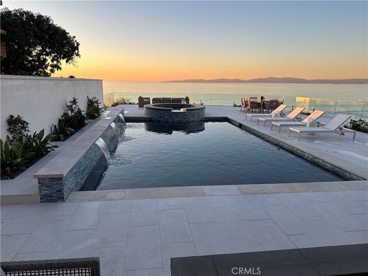 Exterior, Pool, Water