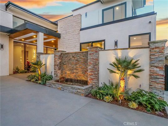 Exterior, Facade, Fireplace, Modern