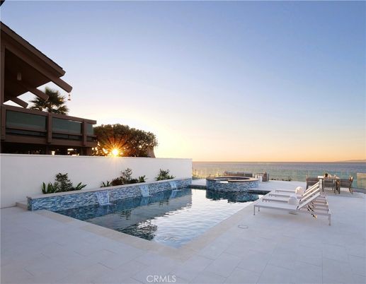 Exterior, Lake, Pool, Water