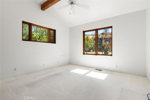 Empty room, Interior, Wooden Beams