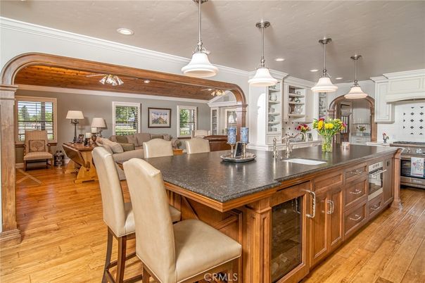 Dining room, Interior, Kitchen, Living room, Pendant Lights, Recessed Lighting, Stainless Steel Appliances, Wood Texture Flooring