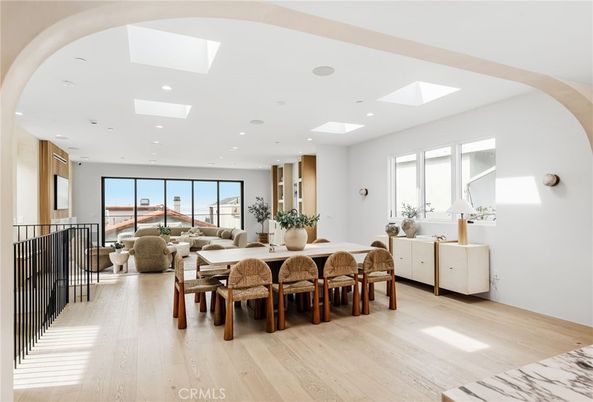 Dining room, Interior, Living room, Recessed Lighting, Wood Texture Flooring