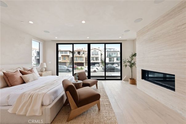 Bedroom, Fireplace, Interior, Recessed Lighting, Wood Texture Flooring