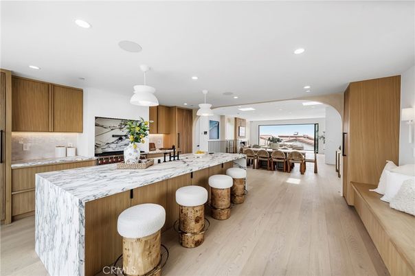 Dining room, Interior, Kitchen, Pendant Lights, Recessed Lighting, Wood Texture Flooring