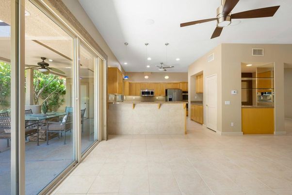Dining room, Interior, Kitchen, Pendant Lights, Recessed Lighting, Stainless Steel Appliances