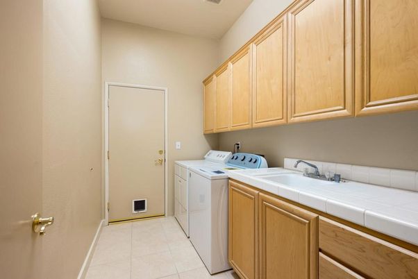 Interior, Washer