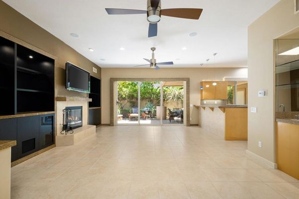 Fireplace, Interior, Kitchen, Pendant Lights, Recessed Lighting