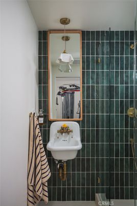 Bathroom, Interior, Pendant Lights