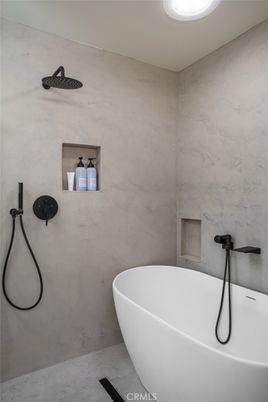 Bathroom, Free Standing Baths, Interior