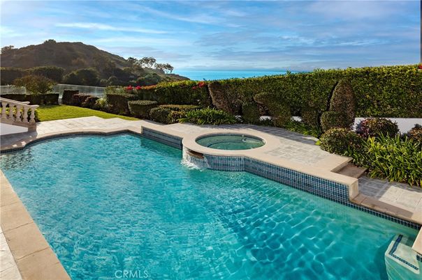 Exterior, Pool, Water