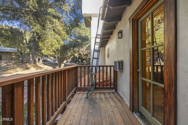 Exterior, Wood Texture Flooring