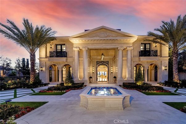 Exterior, Facade, French Provincial