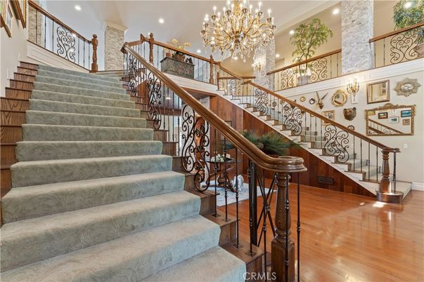 Chandelier, Interior, Recessed Lighting, Wood Texture Flooring