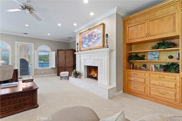 Fireplace, Interior, Recessed Lighting