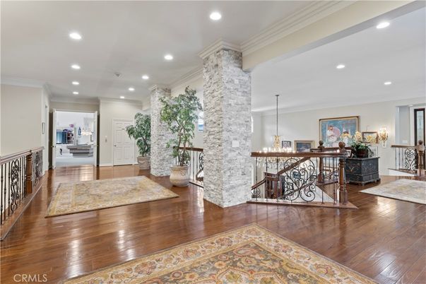 Chandelier, Interior, Recessed Lighting, Wood Texture Flooring