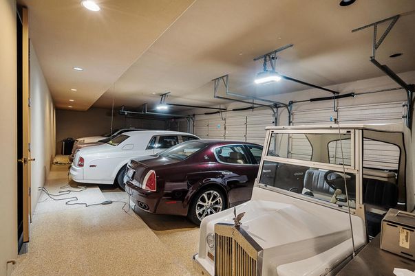 Garage, Interior, Recessed Lighting
