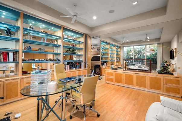 Home Office, Interior, Recessed Lighting, Wood Texture Flooring