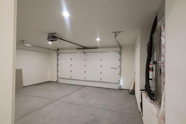 Garage, Interior, Recessed Lighting